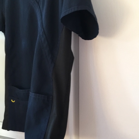 •WonderWink Womens Navy Blue Scrub Top• - Picture 2 of 7